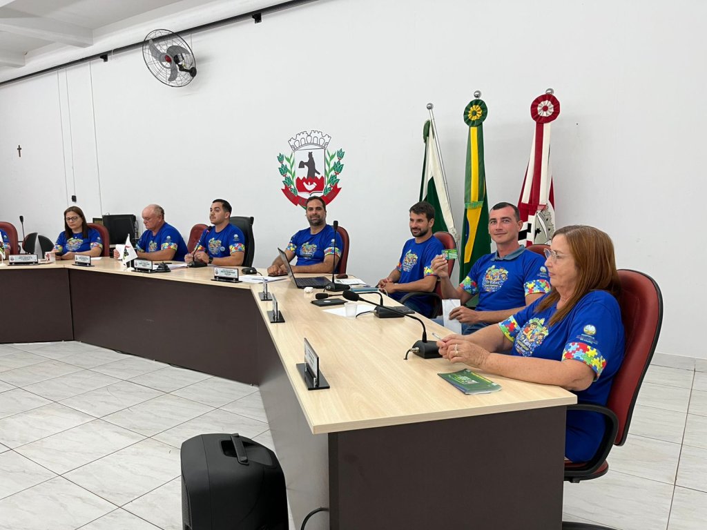 Vereadores de Kaloré aprovam projetos e reforçam demandas da comunidade em sessão